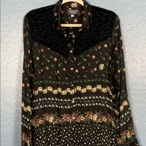 Johnny Was Workshop Long Sleeve Button Up Black L